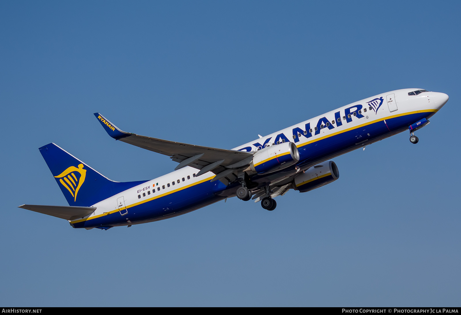 Aircraft Photo of EI-ESV | Boeing 737-8AS | Ryanair | AirHistory.net #431240