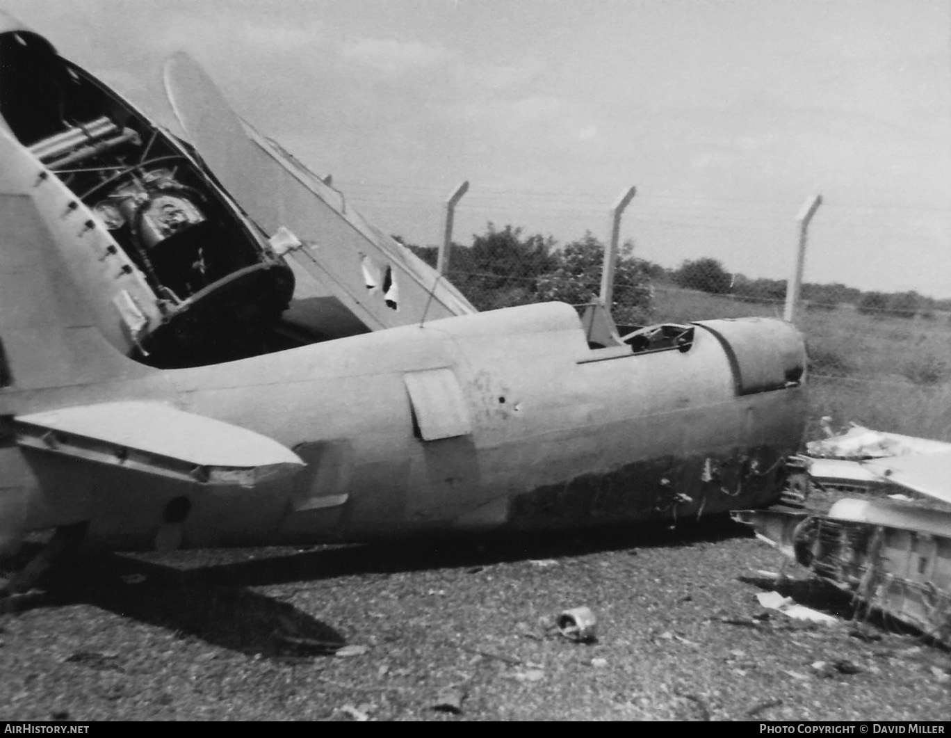 Aircraft Photo of RM694 | Supermarine 379 Spitfire F14C | UK - Air Force | AirHistory.net #431386