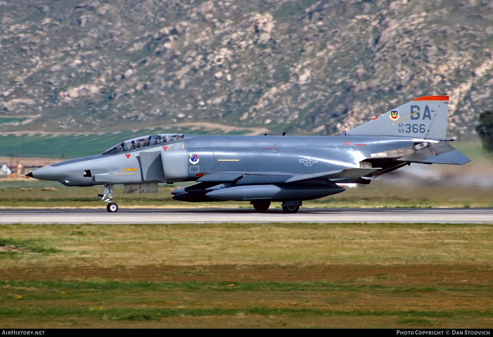 Aircraft Photo of 69-0366 / AF69-366 | McDonnell RF-4C Phantom II | USA - Air Force | AirHistory.net #431453