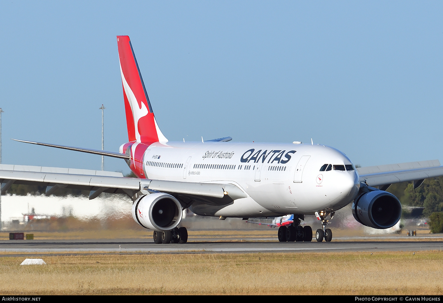 Aircraft Photo of VH-EBO | Airbus A330-202 | Qantas | AirHistory.net #431513