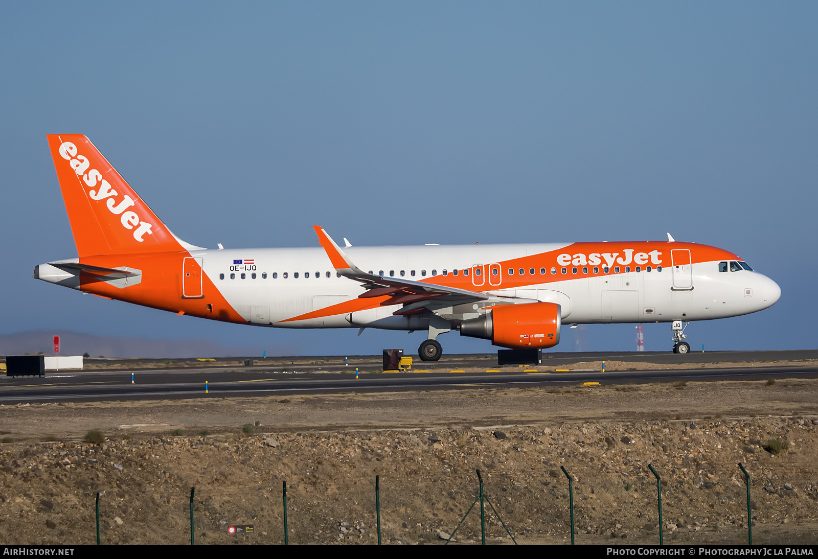 Aircraft Photo of OE-IJQ | Airbus A320-214 | EasyJet | AirHistory.net #431549