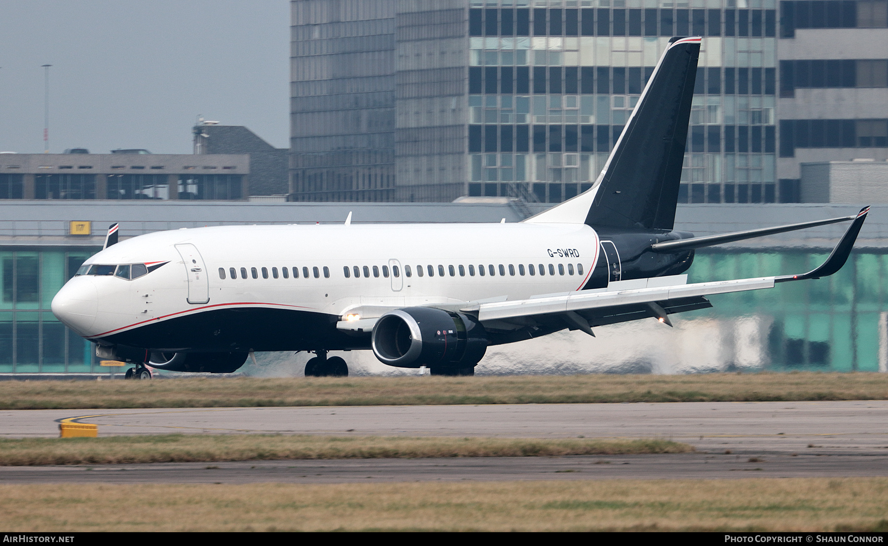 Aircraft Photo of G-SWRD | Boeing 737-3L9 | AirHistory.net #431611