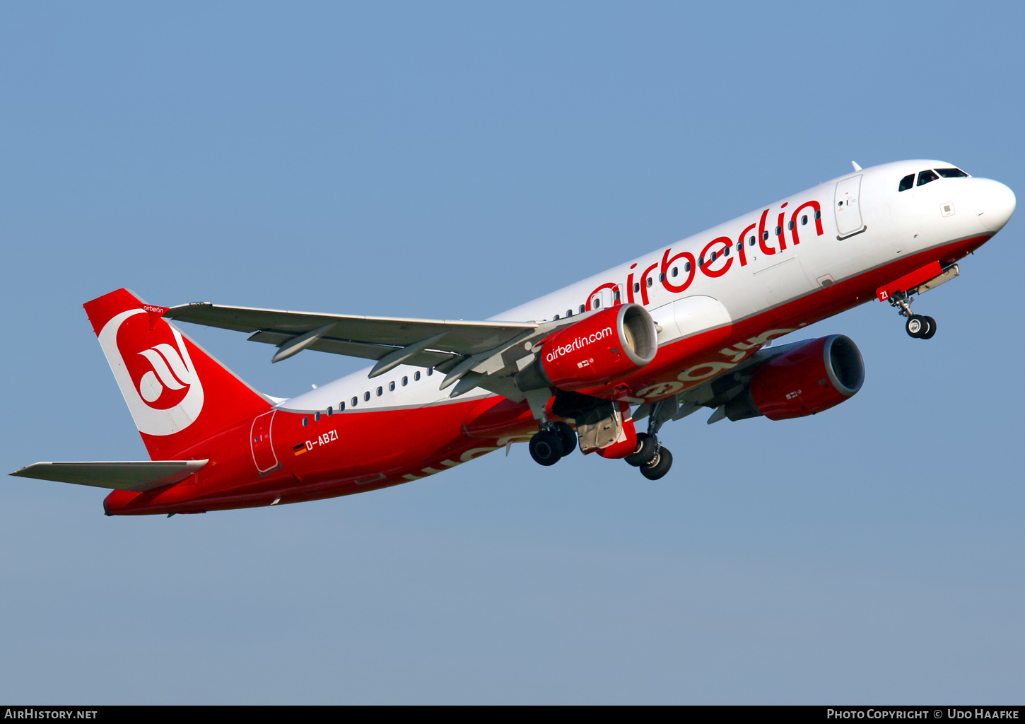 Aircraft Photo of D-ABZI | Airbus A320-216 | Air Berlin | AirHistory.net #431655