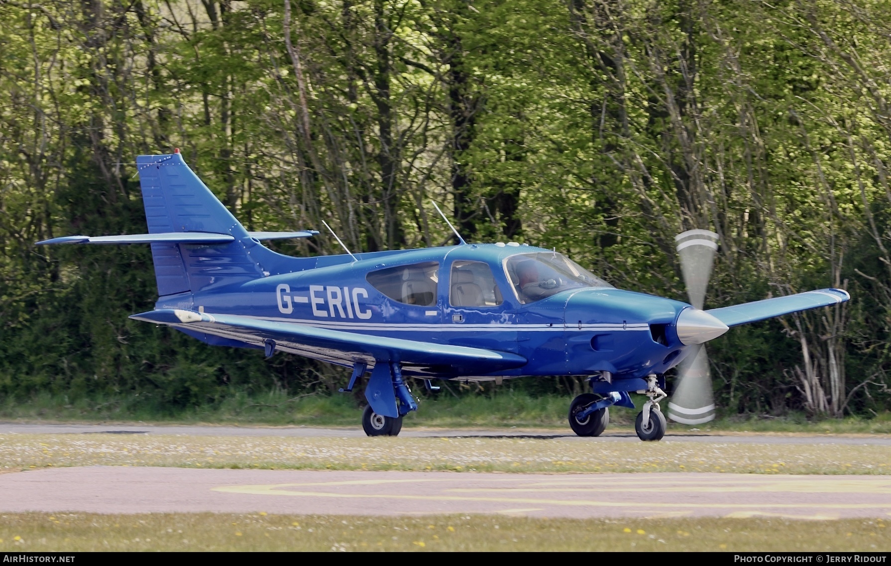 Aircraft Photo of G-ERIC | Rockwell Commander 112TC | AirHistory.net #431677