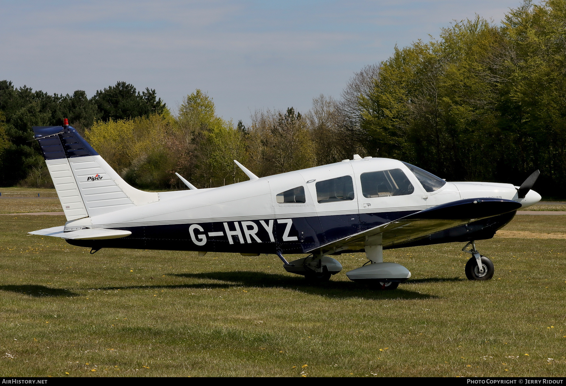 Aircraft Photo of G-HRYZ | Piper PA-28-180 Cherokee Archer | AirHistory.net #431687