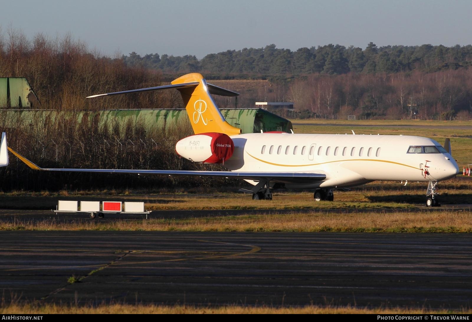 Aircraft Photo of M-RAFI | Bombardier Global 7500 (BD-700-2A12) | AirHistory.net #431721