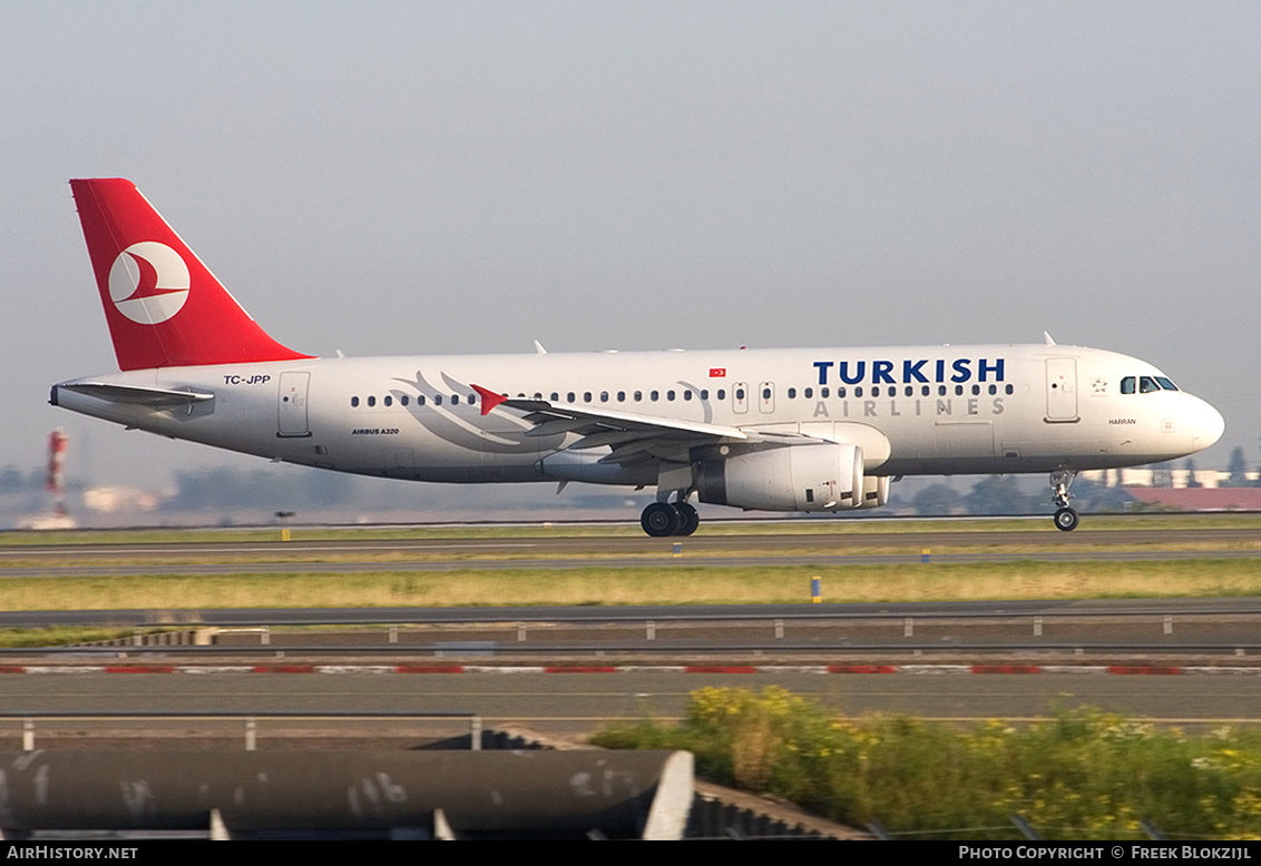 Aircraft Photo of TC-JPP | Airbus A320-232 | Turkish Airlines | AirHistory.net #431741