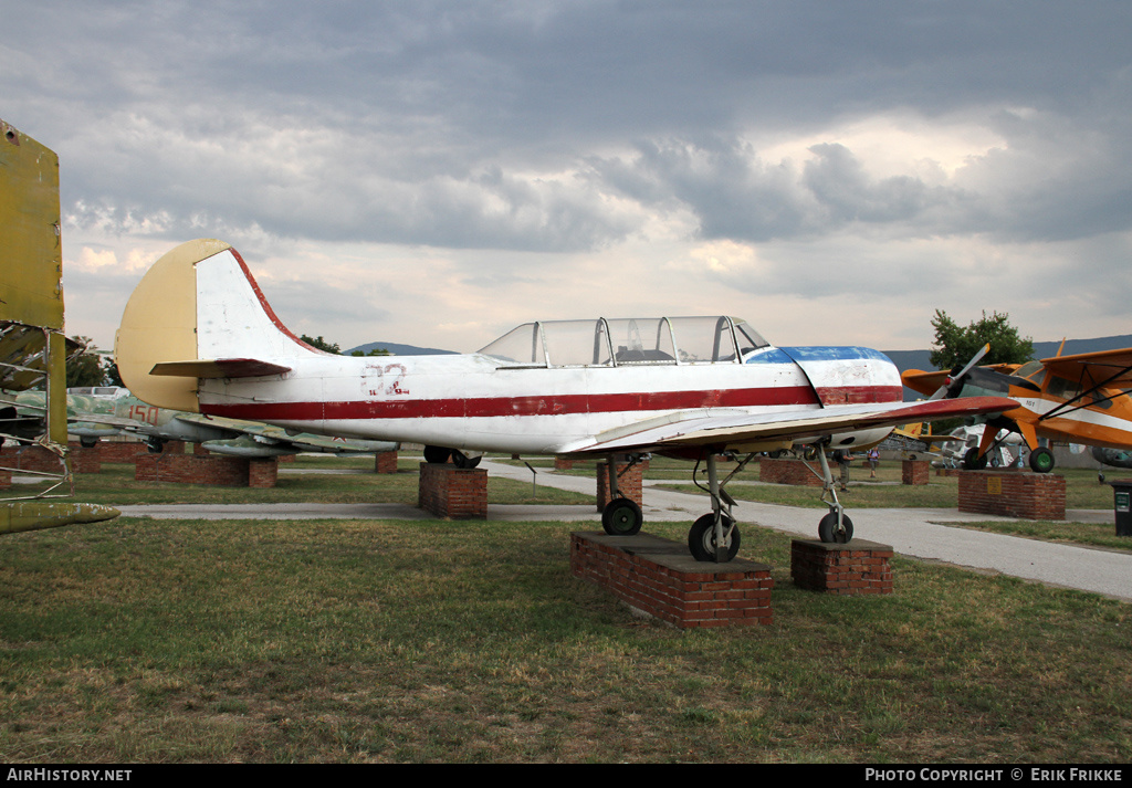 Aircraft Photo of 02 | Yakovlev Yak-52 | Bulgaria - Air Force | AirHistory.net #431763