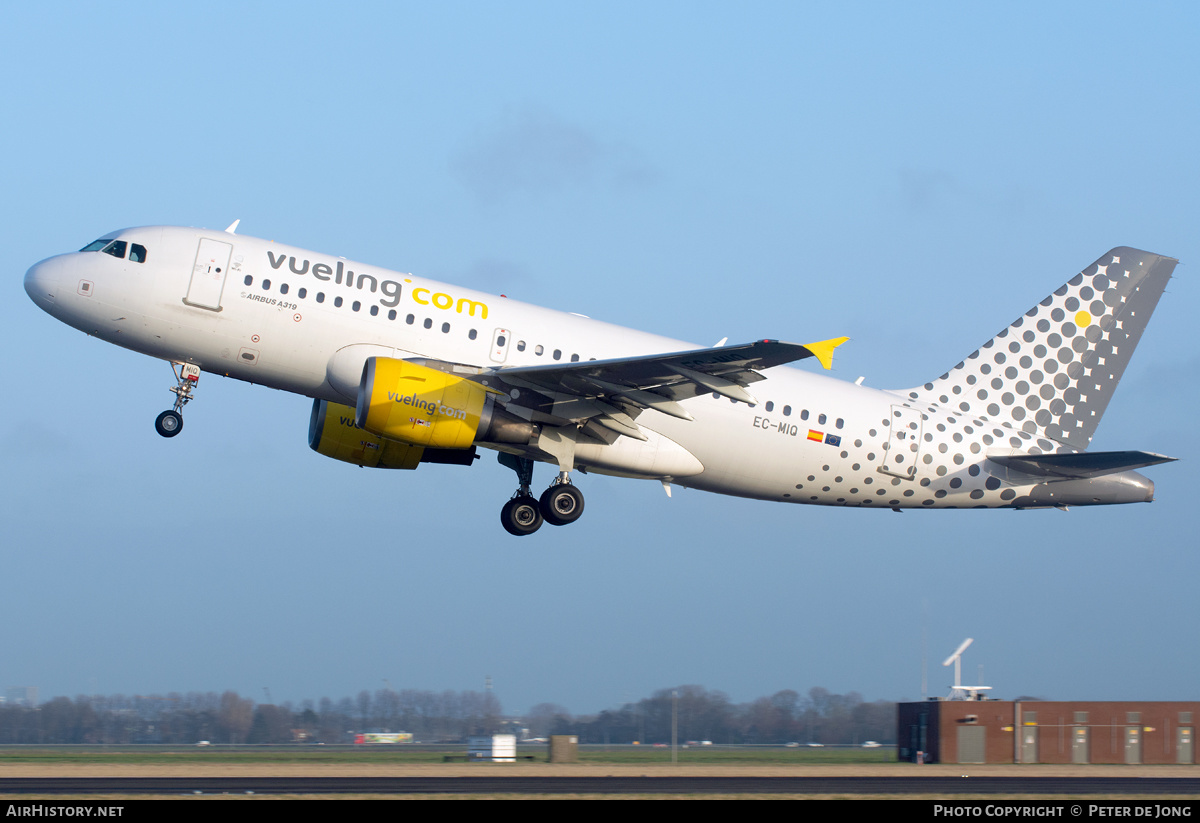 Aircraft Photo of EC-MIQ | Airbus A319-111 | Vueling Airlines | AirHistory.net #431764