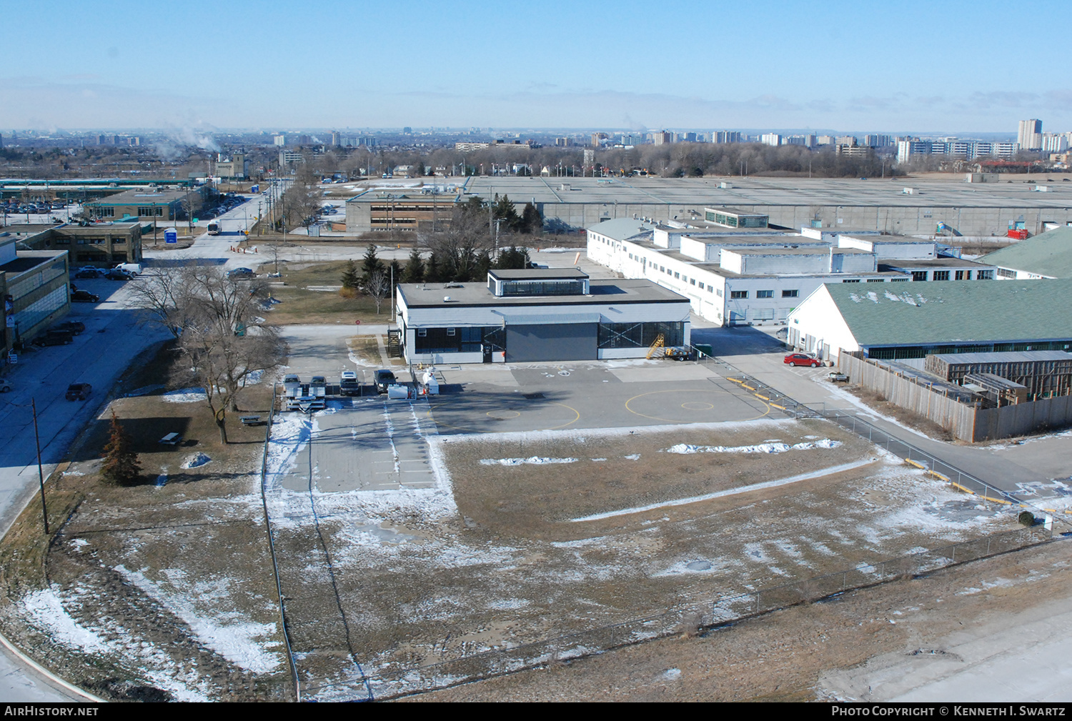 Airport photo of Toronto - Downsview Four Seasons Aviation Heliport (closed) in Ontario, Canada | AirHistory.net #431802