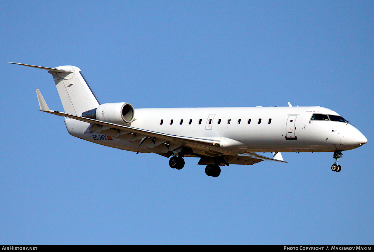 Aircraft Photo of EC-JNX | Bombardier CRJ-200ER (CL-600-2B19) | AirHistory.net #431965