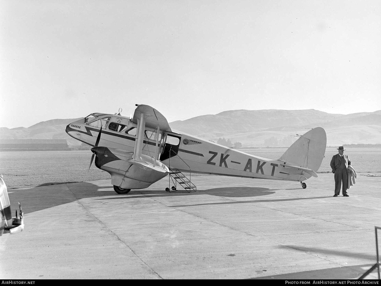 Aircraft Photo of ZK-AKT | De Havilland D.H. 89A Dragon Rapide | New Zealand National Airways Corporation - NAC | AirHistory.net #432016