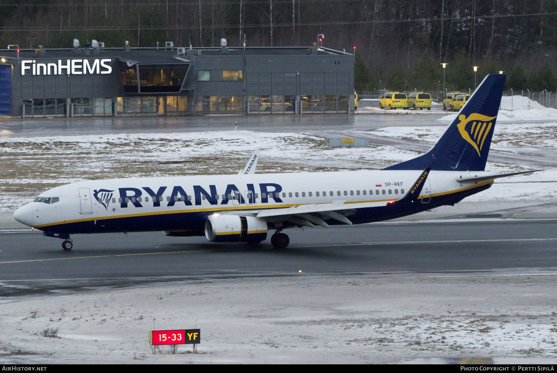 Aircraft Photo of SP-RKF | Boeing 737-800 | Ryanair | AirHistory.net #432047