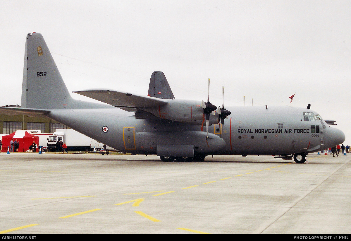 Aircraft Photo of 952 | Lockheed C-130H Hercules | Norway - Air Force | AirHistory.net #432061