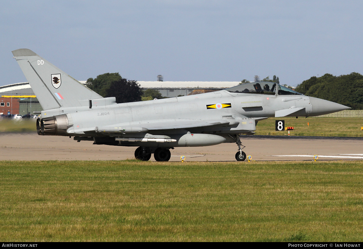 Aircraft Photo of ZJ924 | Eurofighter EF-2000 Typhoon FGR4 | UK - Air Force | AirHistory.net #432083