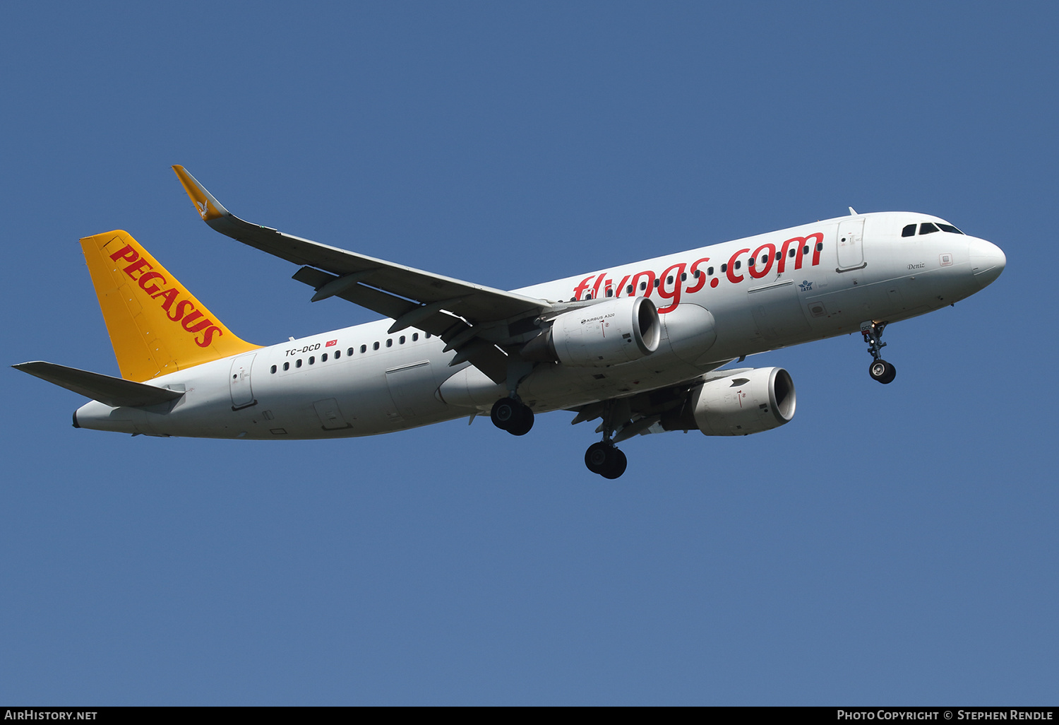 Aircraft Photo of TC-DCD | Airbus A320-214 | Pegasus Airlines | AirHistory.net #432114