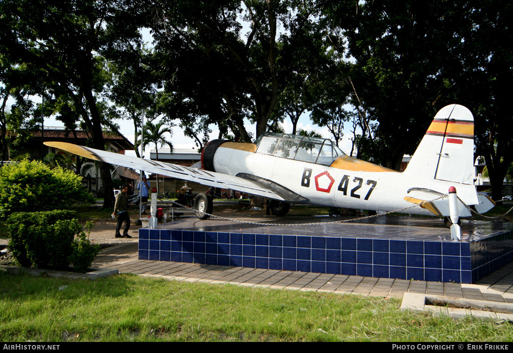 Aircraft Photo of B-427 | Vultee BT-13 Valiant | Indonesia - Air Force | AirHistory.net #432388