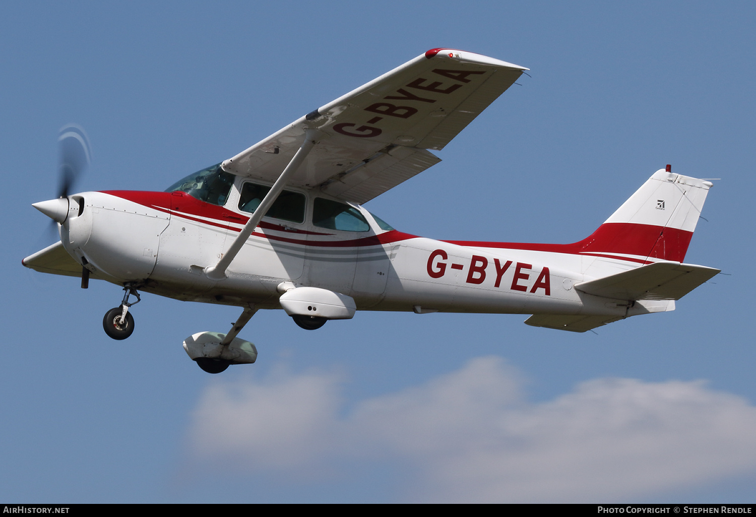 Aircraft Photo of G-BYEA | Cessna 172P Skyhawk | AirHistory.net #432662