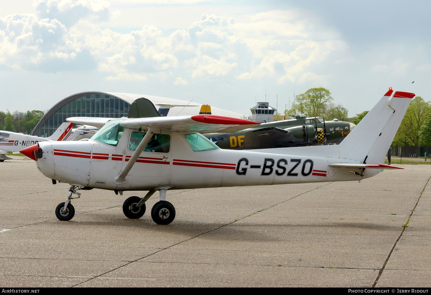 Aircraft Photo of G-BSZO | Cessna 152 | AirHistory.net #432811