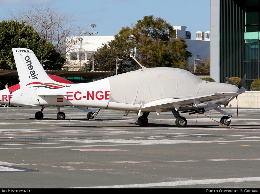 Aircraft Photo of EC-NGE | Cirrus SR-20 G2 | One Air | AirHistory.net #432826
