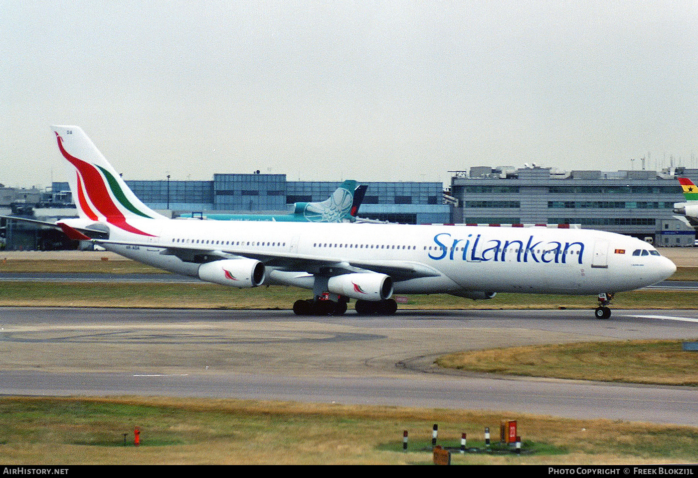 Aircraft Photo of 4R-ADA | Airbus A340-311 | SriLankan Airlines | AirHistory.net #433075