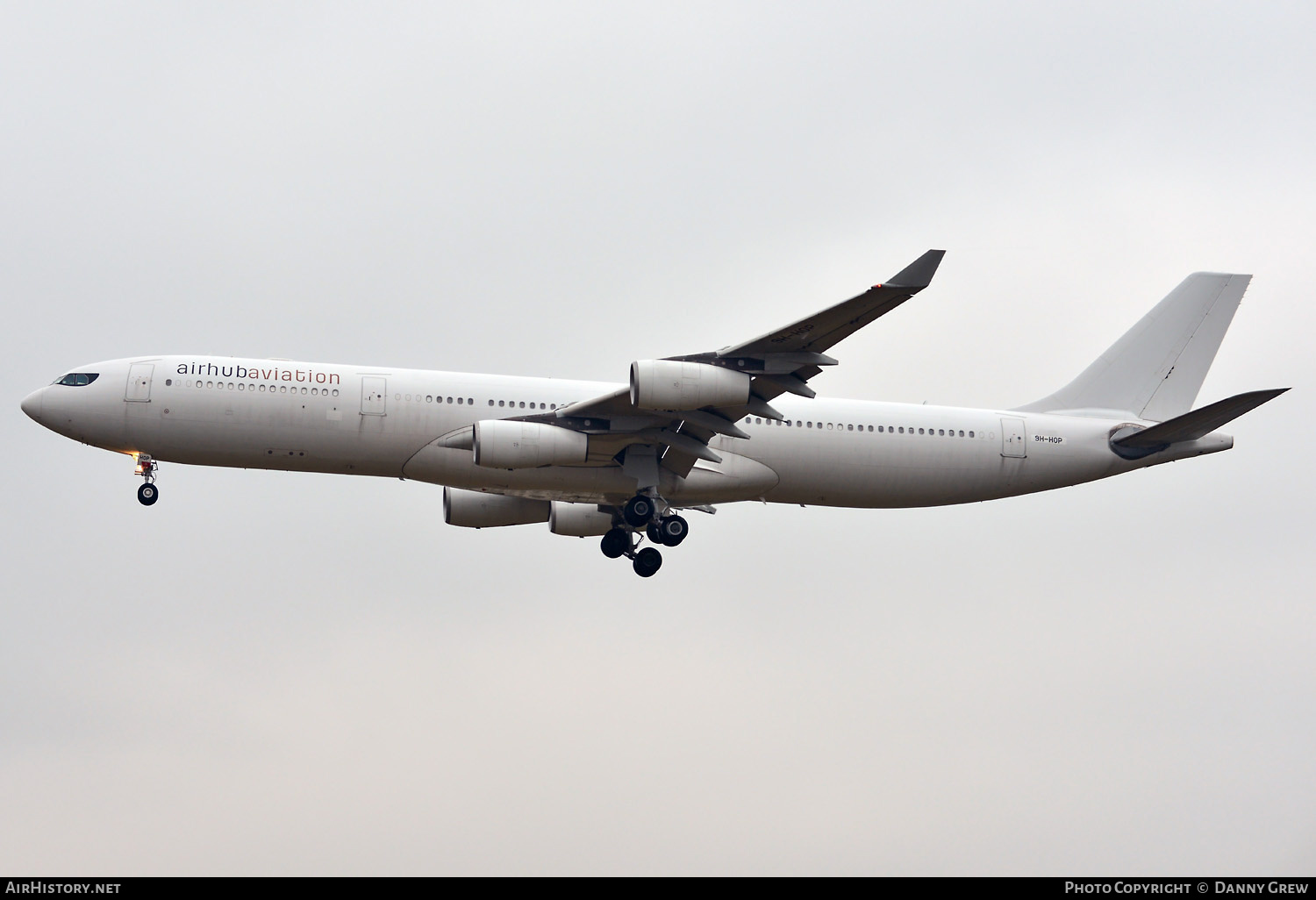 Aircraft Photo of 9H-HOP | Airbus A340-313 | Airhub Airlines | AirHistory.net #433106