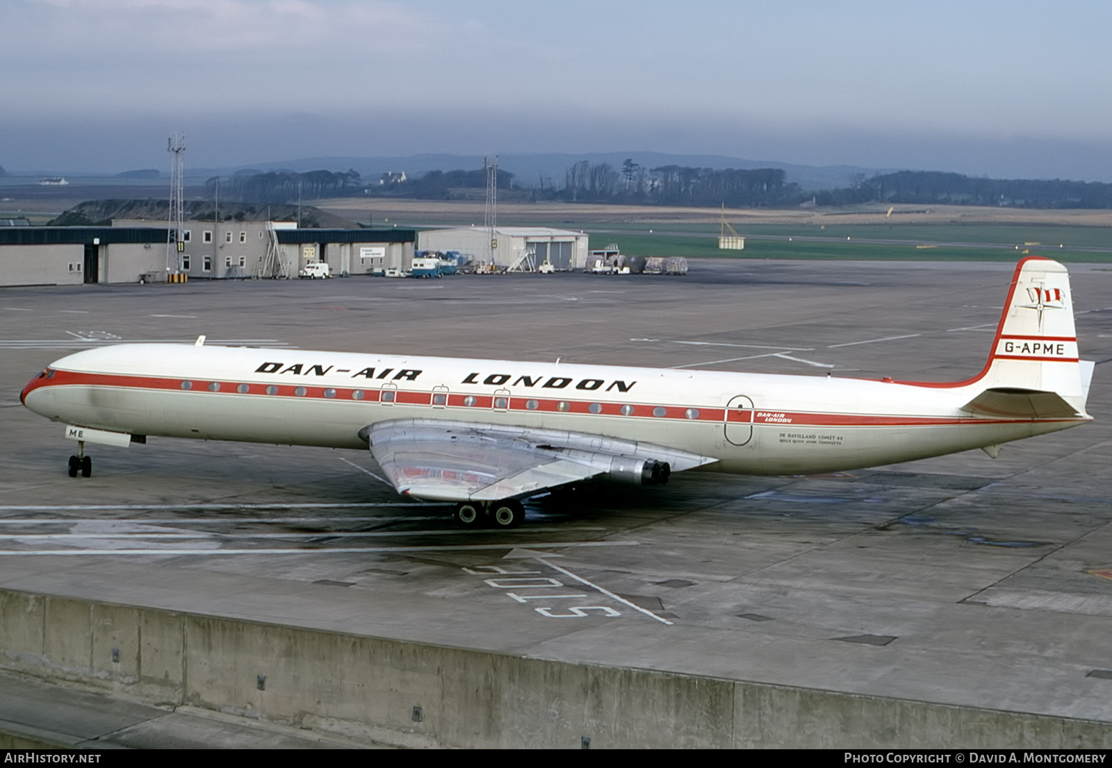 Aircraft Photo of G-APME | De Havilland D.H. 106 Comet 4B | Dan-Air London | AirHistory.net #433184