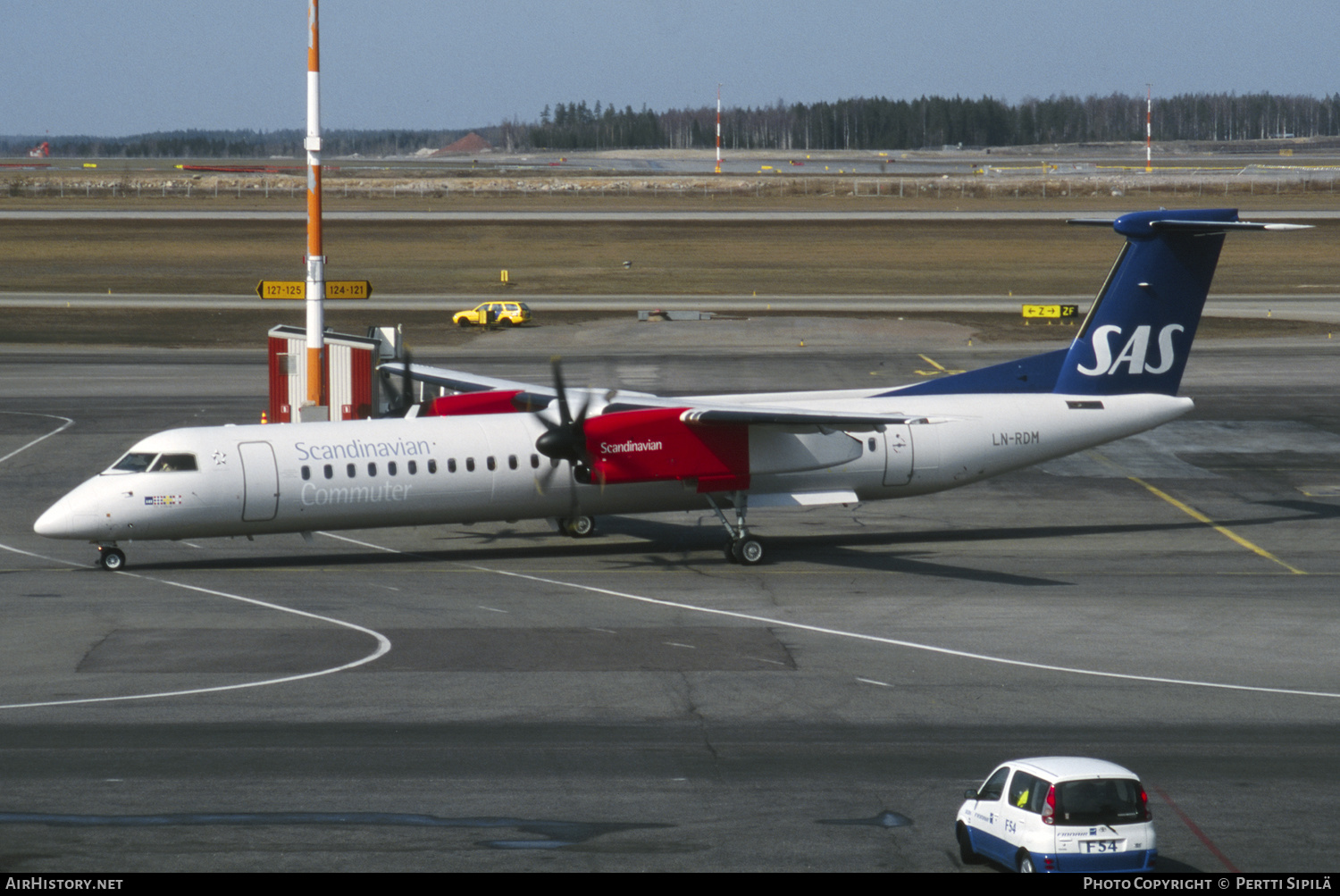 Aircraft Photo of LN-RDM | Bombardier DHC-8-402 Dash 8 | Scandinavian Commuter - SAS | AirHistory.net #433254