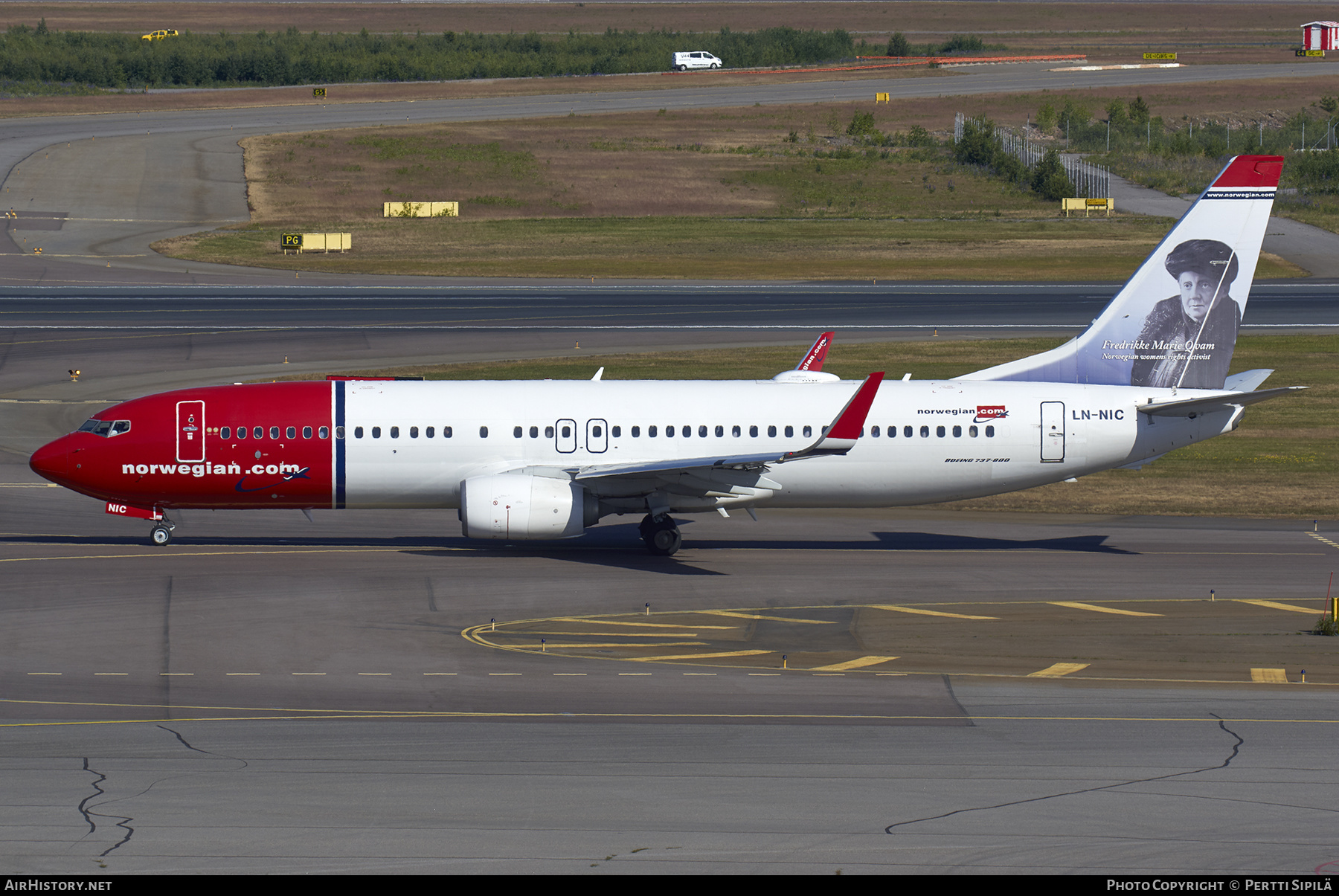 Aircraft Photo of LN-NIC | Boeing 737-8JP | Norwegian | AirHistory.net #433273