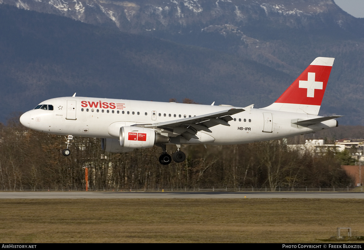 Aircraft Photo of HB-IPR | Airbus A319-112 | Swiss International Air Lines | AirHistory.net #433278
