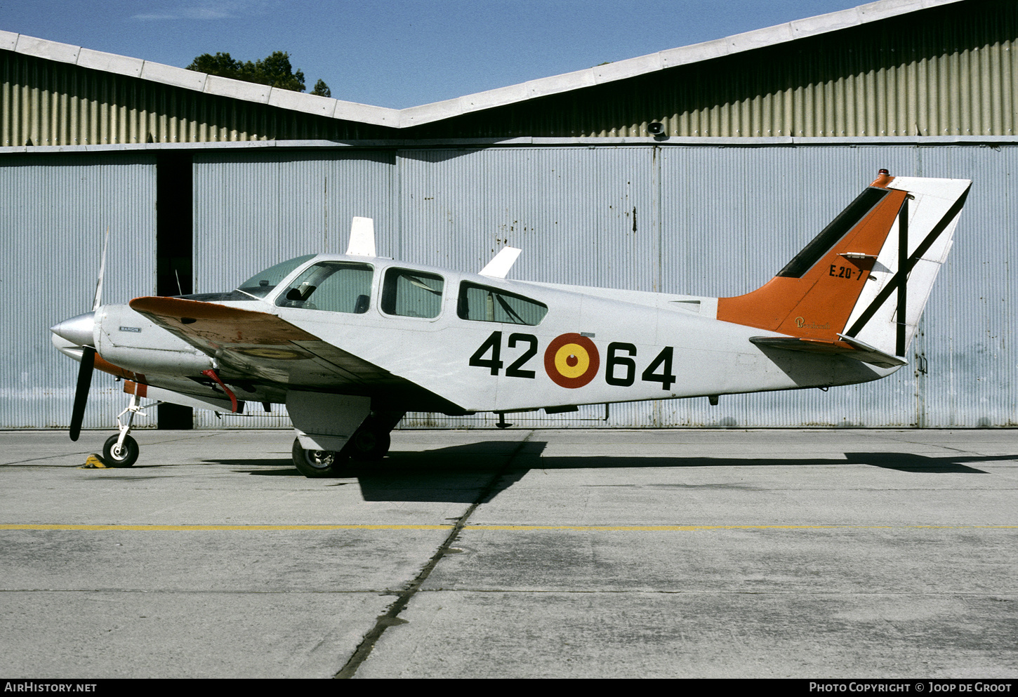 Aircraft Photo of E20-7 | Beech B55 Baron (95-B55) | Spain - Air Force | AirHistory.net #433289