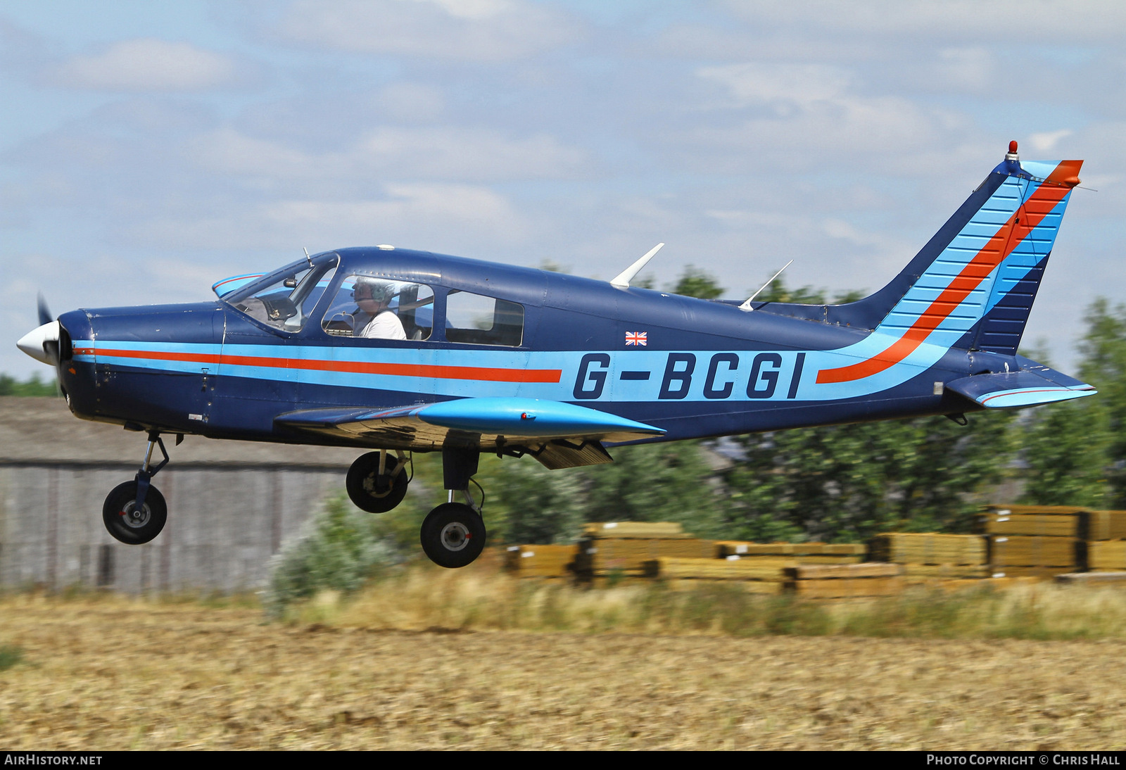 Aircraft Photo of G-BCGI | Piper PA-28-140 Cherokee Cruiser | AirHistory.net #433334