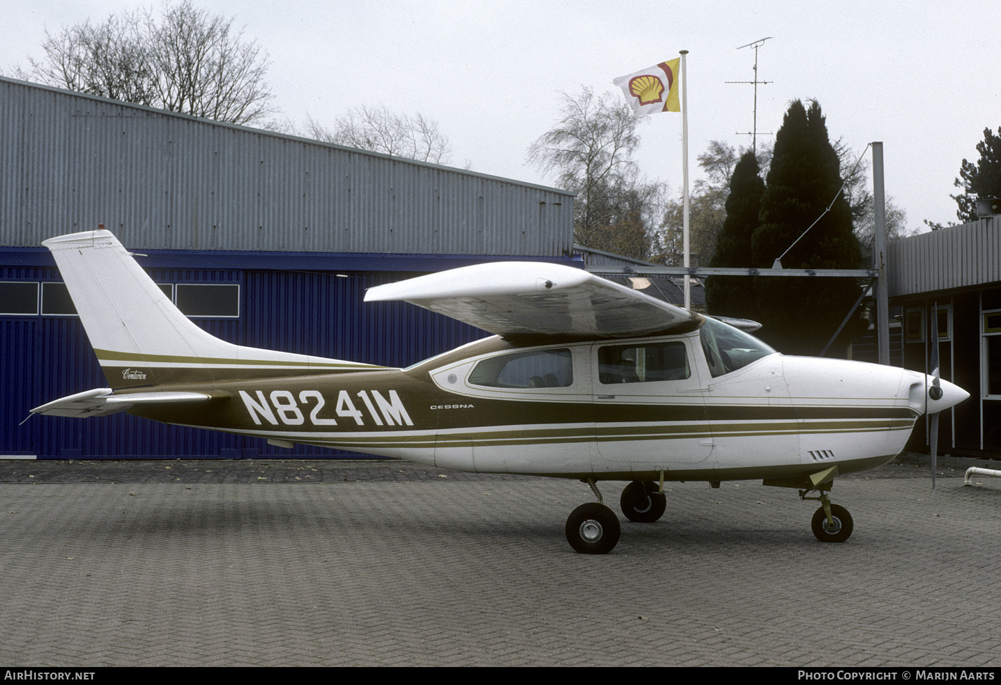 Aircraft Photo of N8241M | Cessna 210K Centurion | AirHistory.net #433400