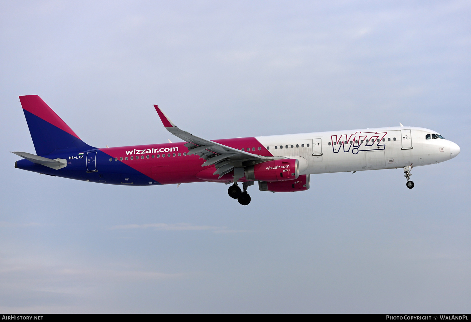 Aircraft Photo of HA-LXZ | Airbus A321-231 | Wizz Air | AirHistory.net #433485