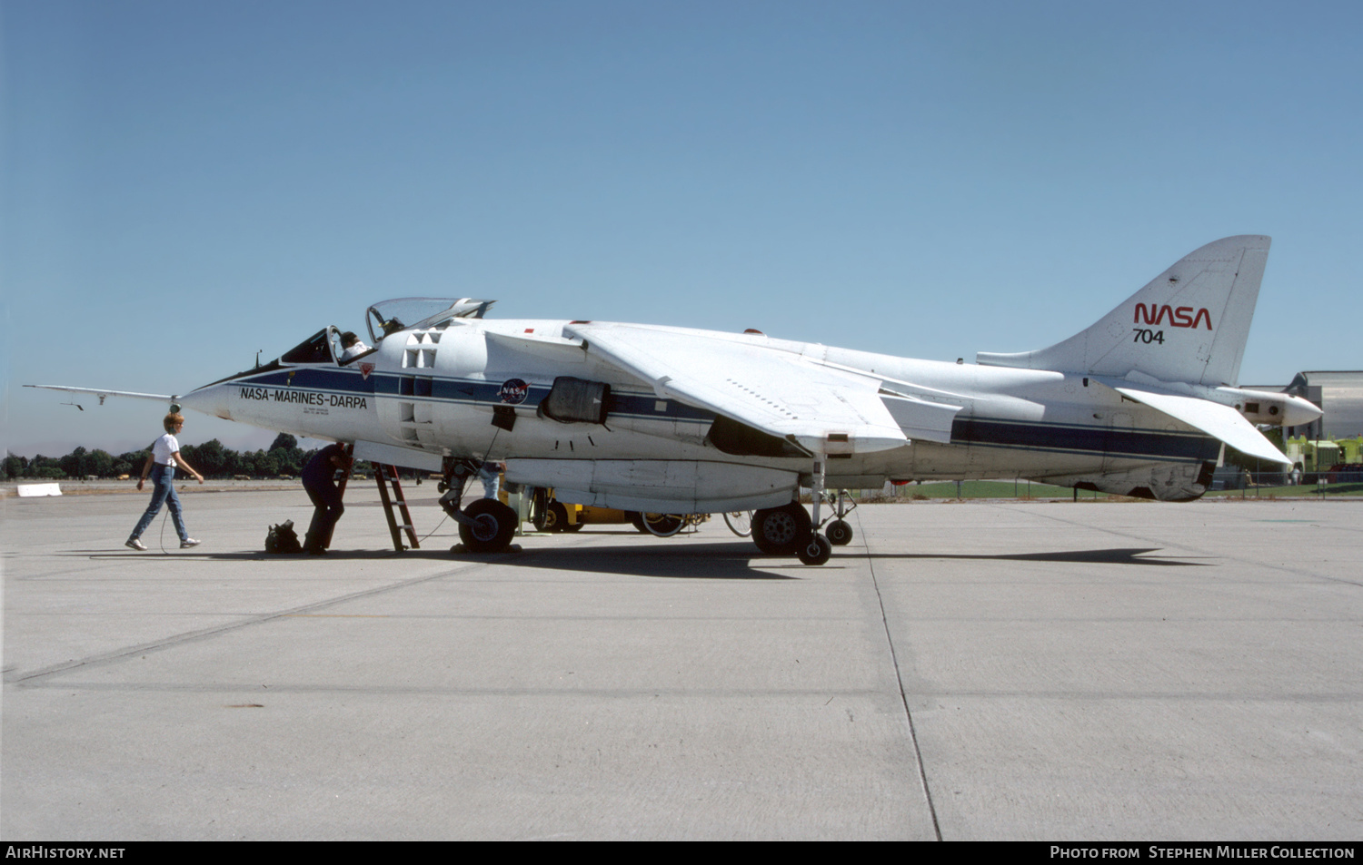 Aircraft Photo of NASA 704 | McDonnell Douglas YAV-8B Harrier II | NASA - National Aeronautics and Space Administration | AirHistory.net #433545