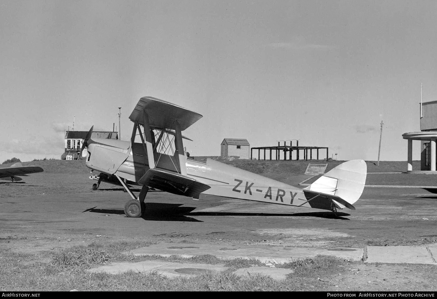 Aircraft Photo of ZK-ARY | De Havilland D.H. 82A Tiger Moth | AirHistory.net #433557