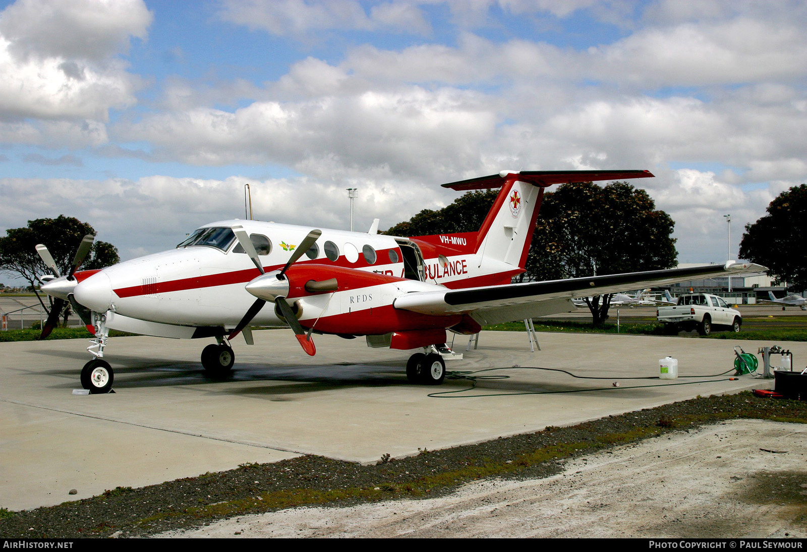 Aircraft Photo of VH-MWU | Beech B200 Super King Air | Royal Flying Doctor Service - RFDS | AirHistory.net #433592