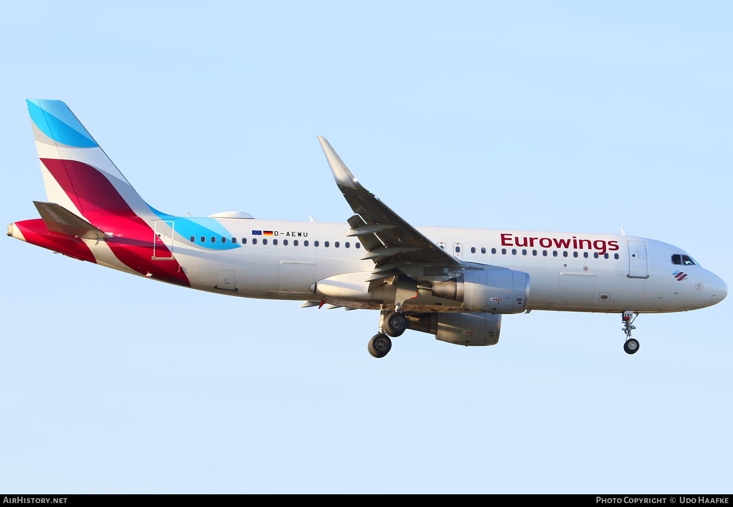 Aircraft Photo of D-AEWU | Airbus A320-214 | Eurowings | AirHistory.net #433613