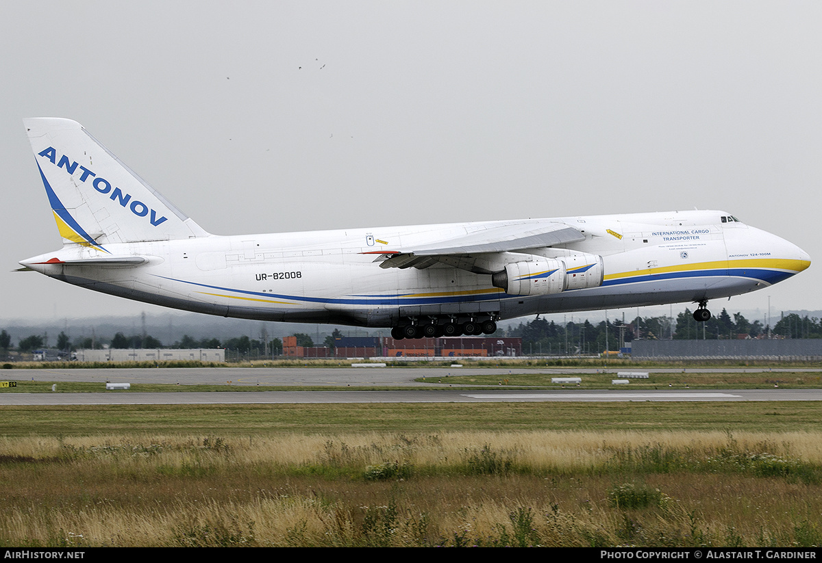 Aircraft Photo of UR-82008 | Antonov An-124-100 Ruslan | Antonov Airlines | AirHistory.net #433641