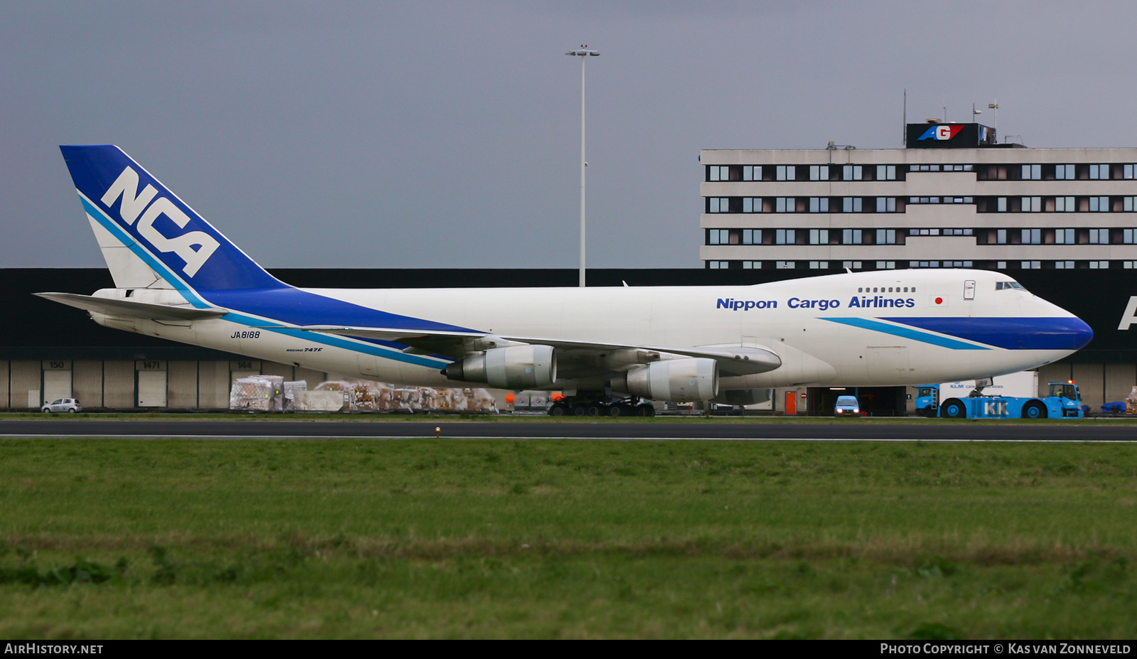 Aircraft Photo of JA8188 | Boeing 747-281F/SCD | Nippon Cargo Airlines - NCA | AirHistory.net #433689
