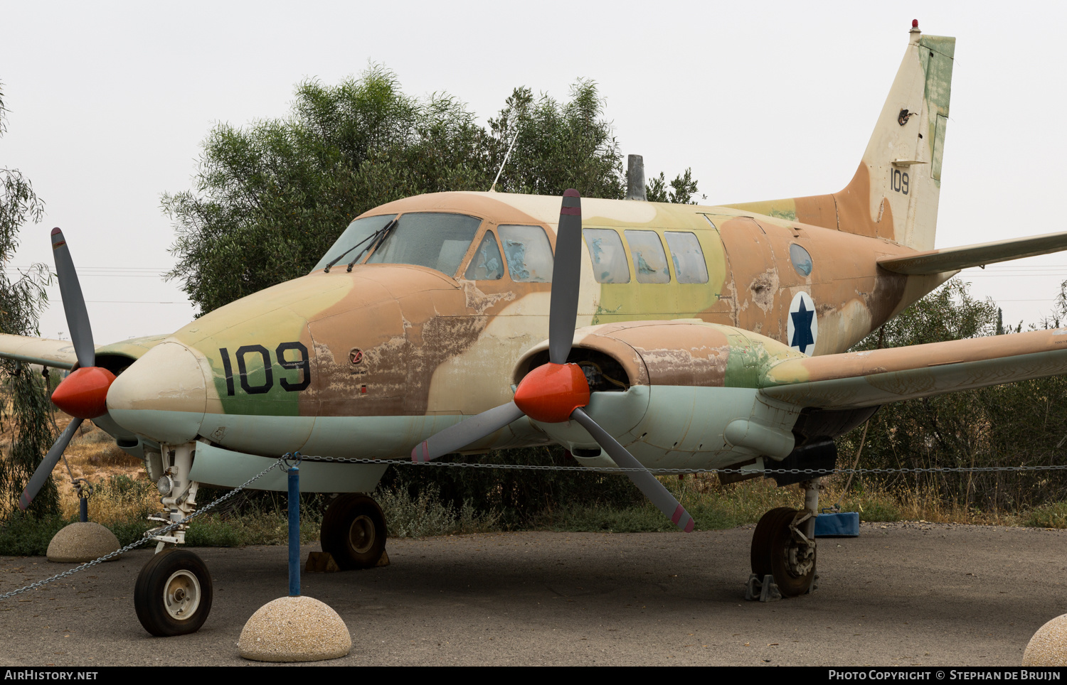 Aircraft Photo of 109 | Beech 65-B80 Queen Air (Zamir) | Israel - Air Force | AirHistory.net #433708