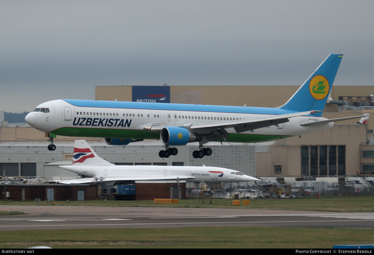 Aircraft Photo of UK67005 | Boeing 767-33P/ER | Uzbekistan Airways | AirHistory.net #433921