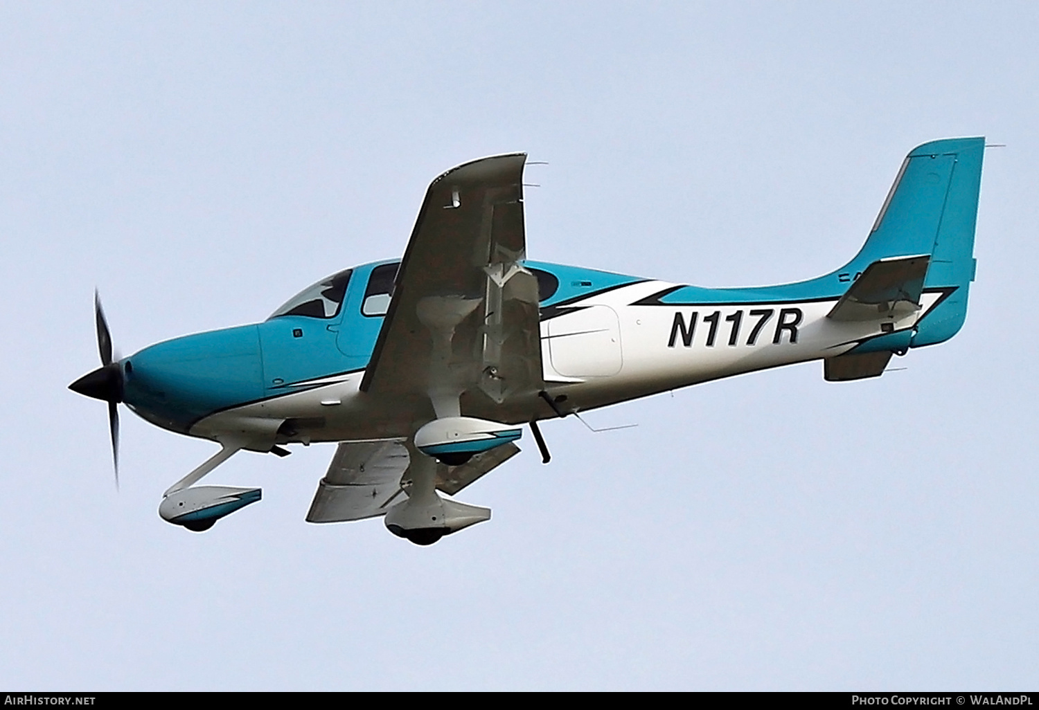 Aircraft Photo of N117R | Cirrus SR-22 G6-GTS Carbon | AirHistory.net #433934
