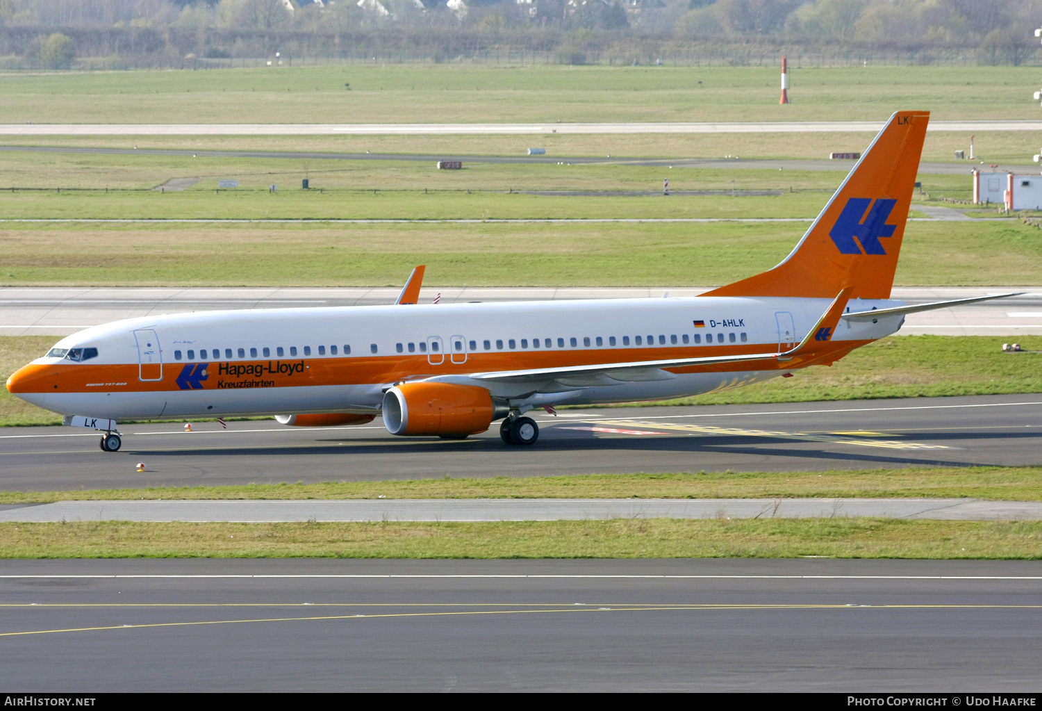 Aircraft Photo of D-AHLK | Boeing 737-8K5 | Hapag-Lloyd Cruises | AirHistory.net #434018
