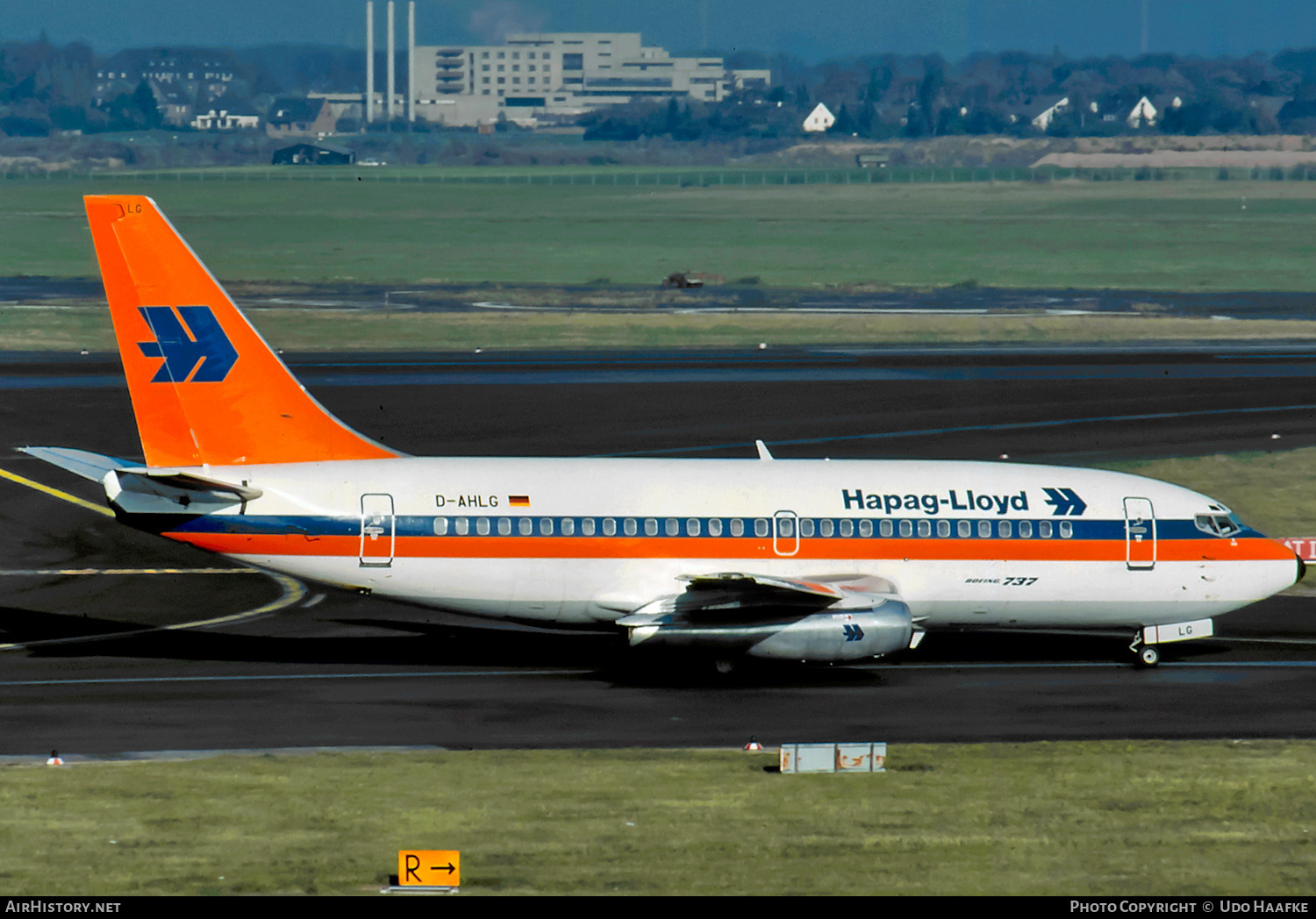 Aircraft Photo of D-AHLG | Boeing 737-2K5/Adv | Hapag-Lloyd | AirHistory.net #434023