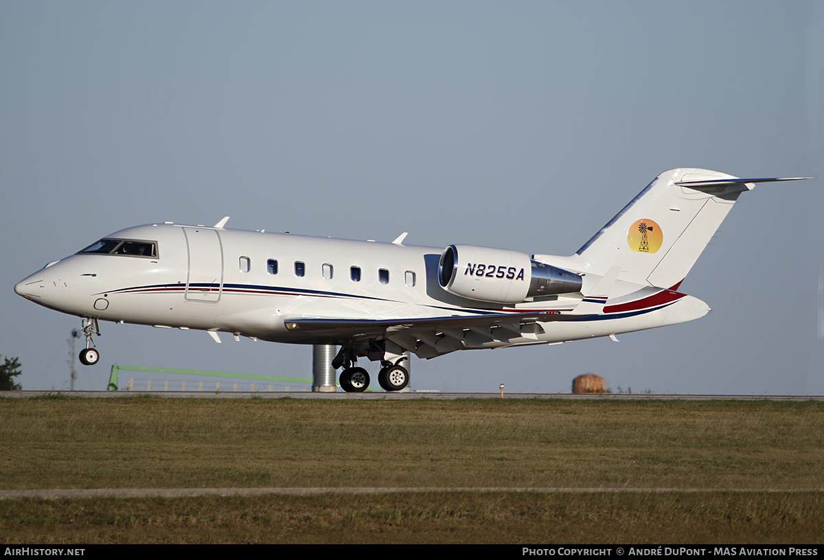 Aircraft Photo of N825SA | Bombardier Challenger 605 (CL-600-2B16) | AirHistory.net #434101