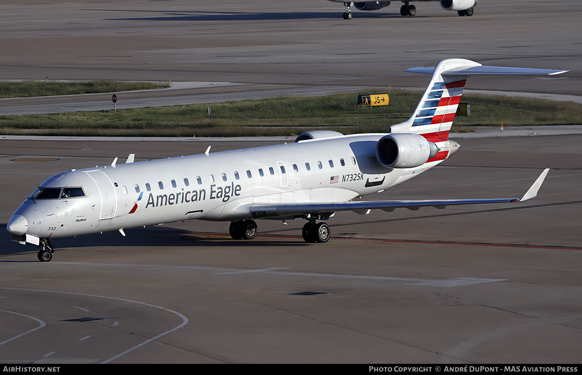 Aircraft Photo of N732SK | Bombardier CRJ-701ER (CL-600-2C10) | American Eagle | AirHistory.net #434108
