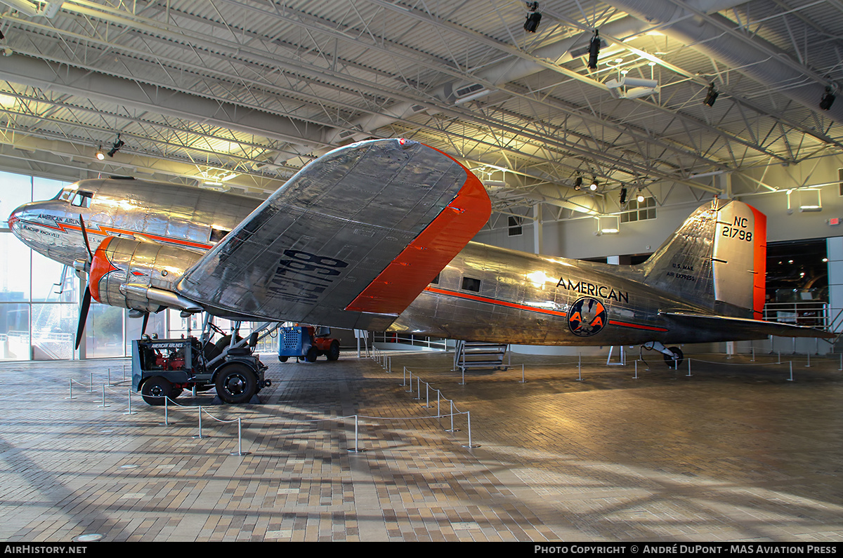 Aircraft Photo of N21798 / NC21798 | Douglas DC-3-227A | American Airlines | AirHistory.net #434112