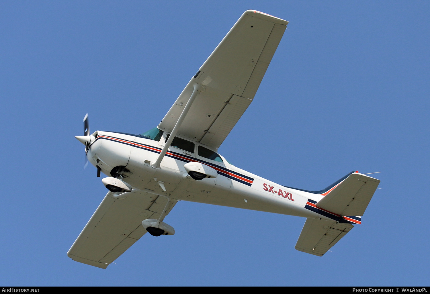 Aircraft Photo of SX-AXL | Cessna 172P Skyhawk | AirHistory.net #434149