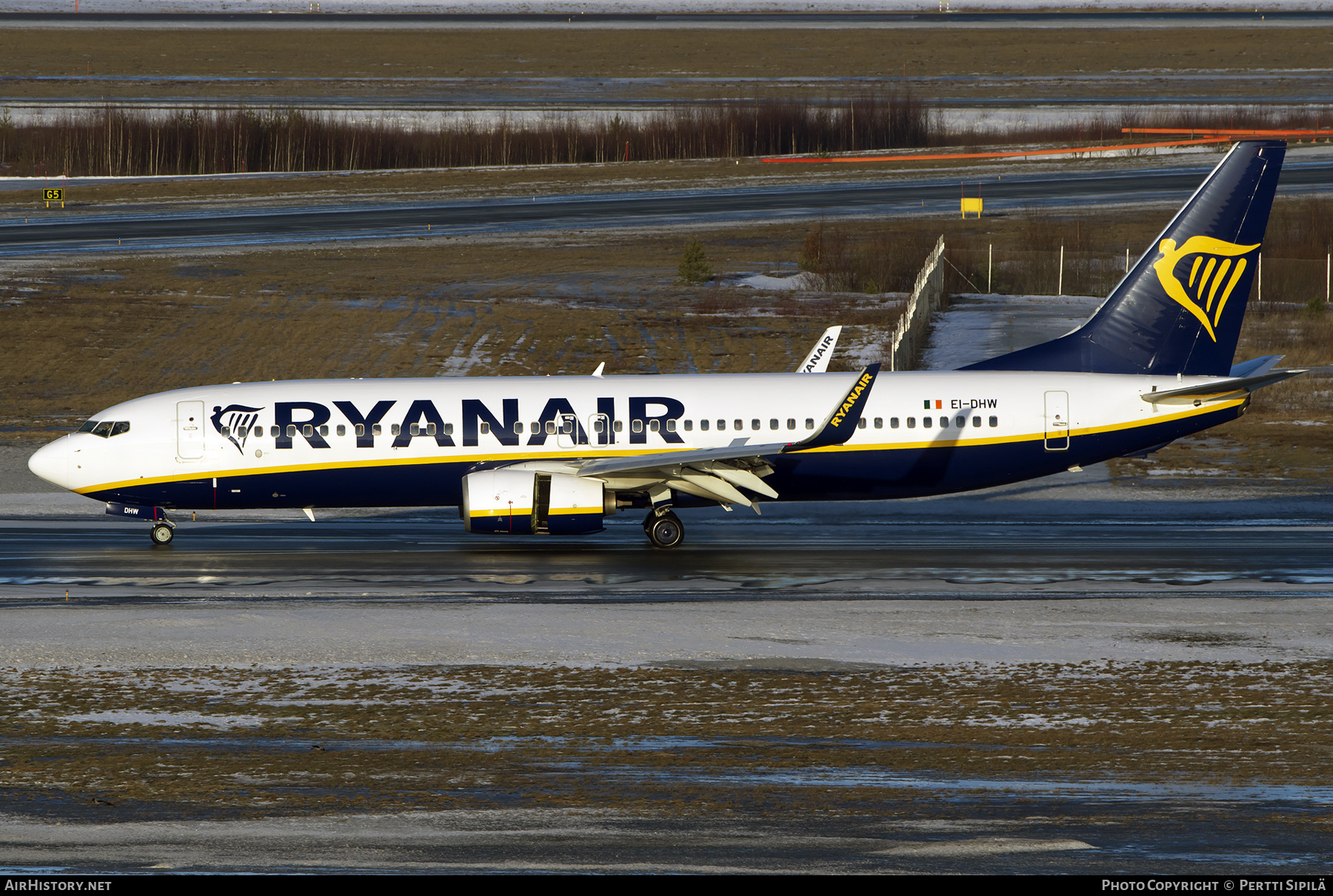 Aircraft Photo of EI-DHW | Boeing 737-8AS | Ryanair | AirHistory.net #434224